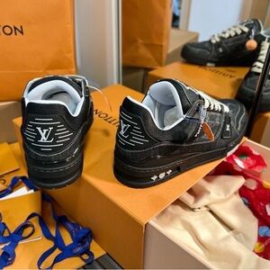 Louis Vuitton Black Sneakers Premium Low-Top Design